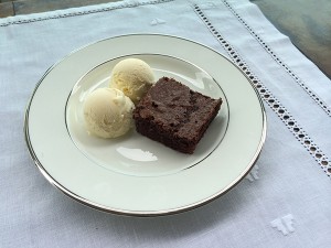 brownie com sorvete (receita Adriana Nasralla para Chocólatras Online)