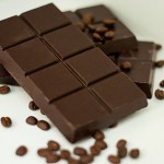 Chor Chocolate 70% de cacau com o puro grão de café triturado